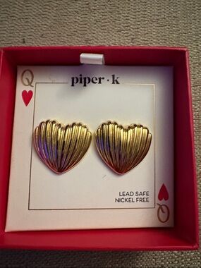 Piper Gold Ribbed Heart Stud Earrings